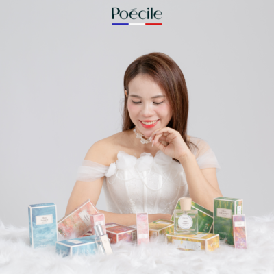 Combo nước hoa thuần chay Poécile được đặt trên nền trắng, đơn giản nhưng tinh tế